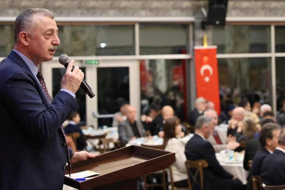 Kocaeli'de Vali Aktaş ve Büyükkşehir Belediye Başkanı Büyükakın, Büyük Aile