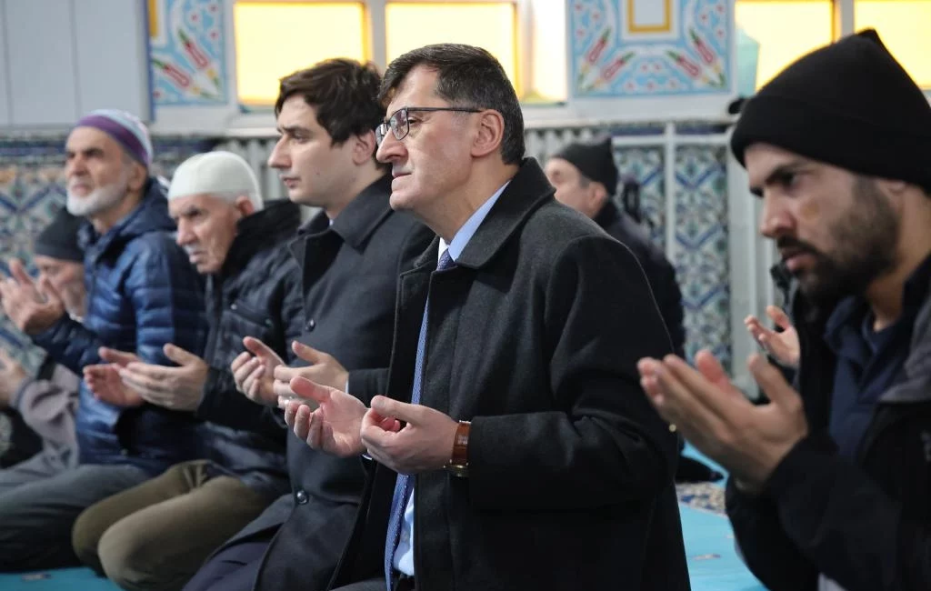 Kütahya'da, Belediye ve Gaziler Derneği işbirliğiyle şehitler ve gaziler için