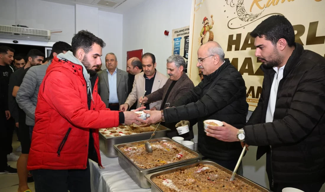 Malatya Büyükşehir Belediye Başkanı Sami Er, Battalgazi Erkek Öğrenci Yurdu’nda