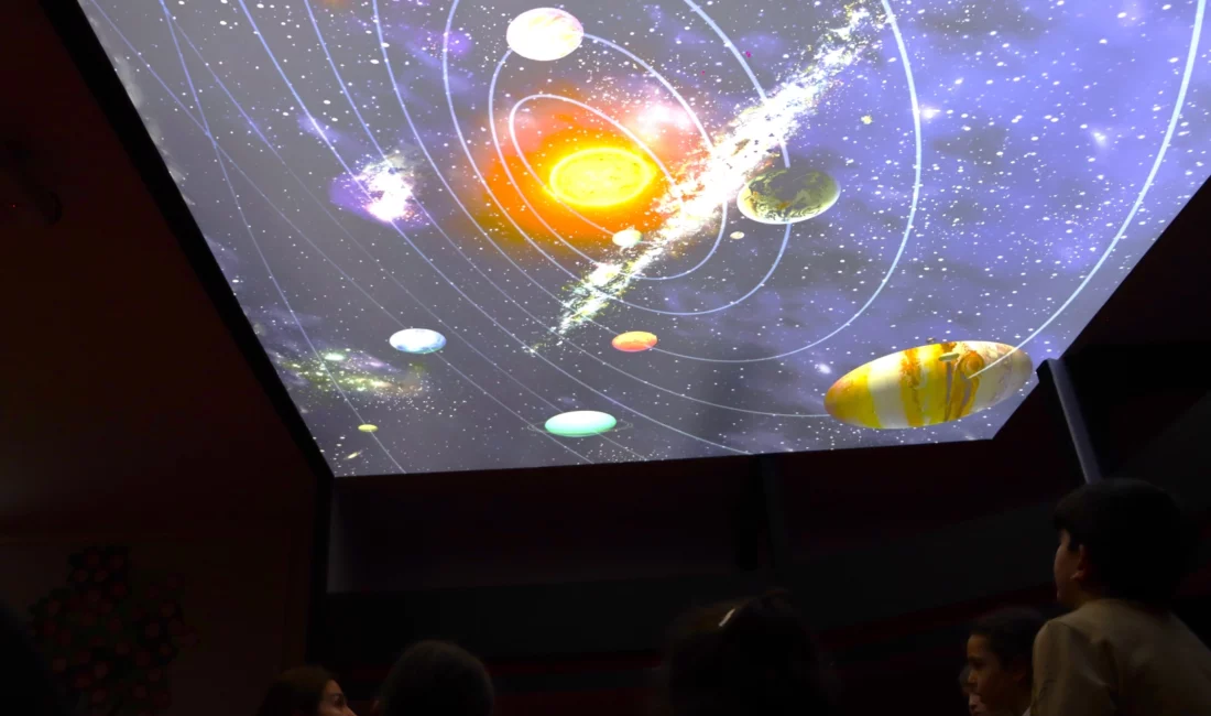 Maltepe Belediyesi, çocukların bilimle buluşmasını sağlayan etkinliklerini sürdürürken, Cumhuriyet Bilim