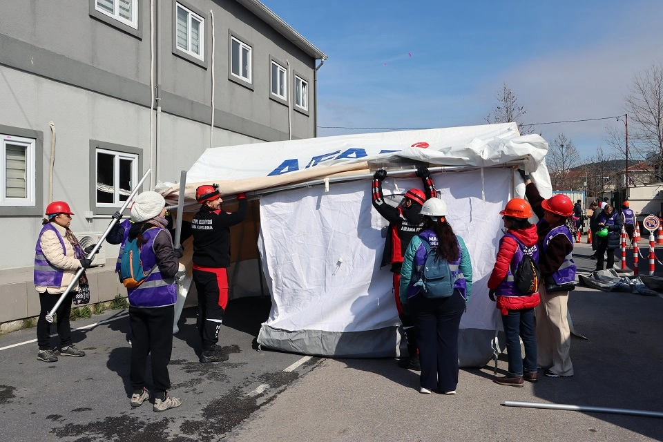 Maltepe Belediyesi, Afet İşleri ve Risk Yönetimi Müdürlüğü ile Kadın