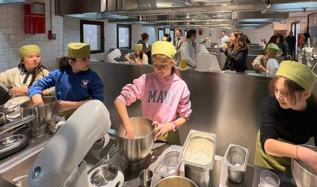 Muğla'nın Marmaris ilçesinde "Maarifin Kalbinde Ramazan" etkinlikleri kapsamında düzenlenen atölyede,