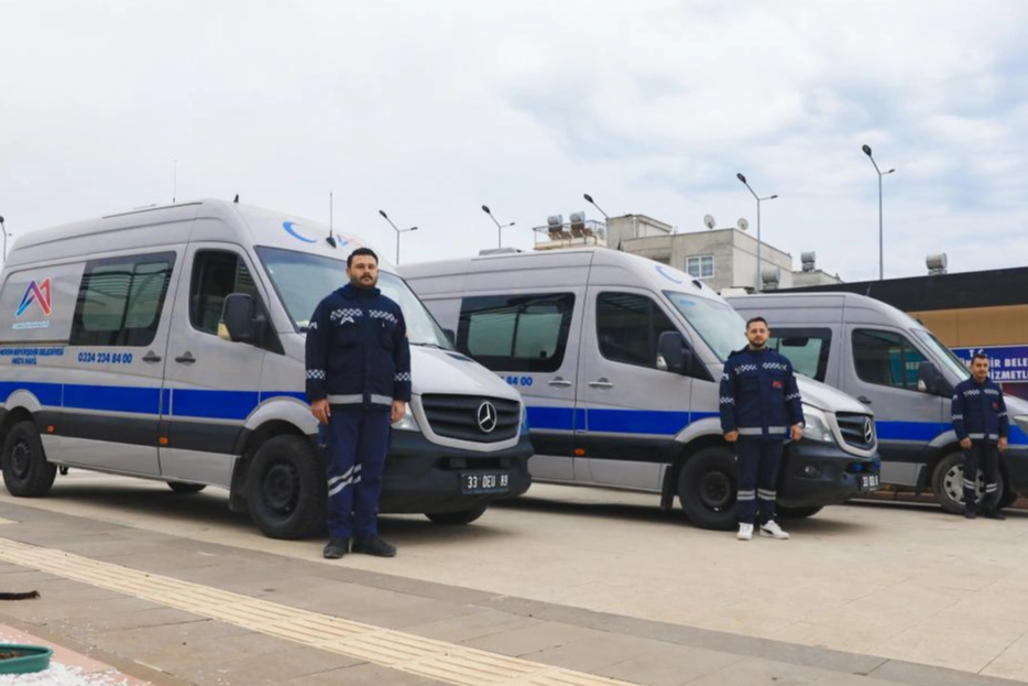 Mersin Büyükşehir Belediyesi Sağlık İşleri Dairesi Başkanlığı’nın vatandaşlara sunduğu ‘Hasta Nakil