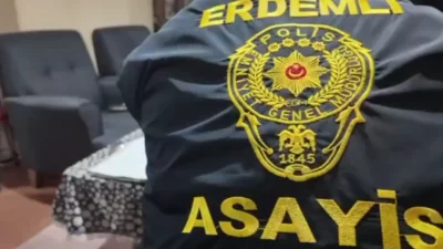 Mersin'de Erdemli Cumhuriyet Başsavcılığı koordinesinde yürütülen operasyonda 29 şüpheli yakalandı.