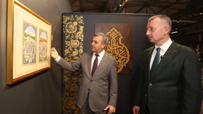 Kocaeli Büyükşehir Belediyesi’nin desteğiyle ilimize getirilen Mukaddes Emanetler ve Ramazaniyyeler’in