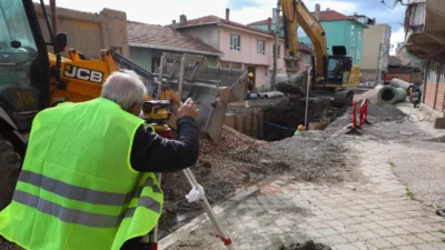 Bursa’nın güçlü bir altyapıya kavuşması için yatırımlarını tüm ilçelerde sürdüren