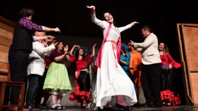 Sanatı toplumla buluşturan güçlü vizyonuyla tiyatrodan müziğe kültürel yaşamı zenginleştirmeyi