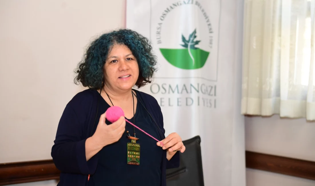 Bursa'da Osmangazi Belediyesi’nin kadın haklarına yönelik farkındalığı artırmak amacıyla düzenlediği