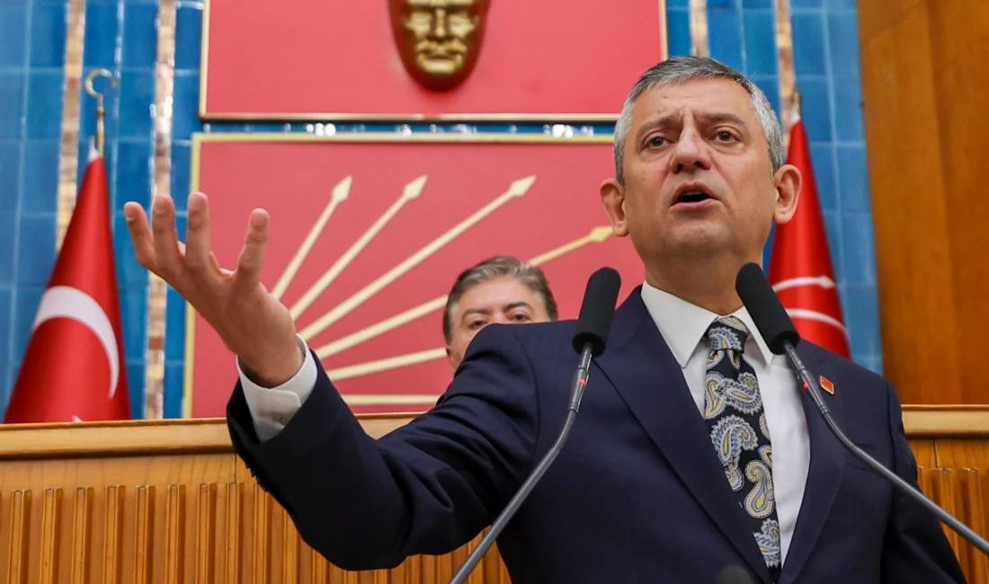 CHP Genel Başkanı Özgür Özel, TBMM’deki grup toplantısında “Diplomasız Erdoğan”