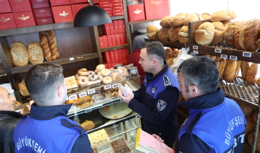 Konya Büyükşehir Belediyesi Zabıta Dairesi ekipleri, Ramazan ayı öncesinde gıda