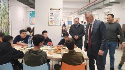 Gölcük Belediye Başkanı Ali Yıldırım Sezer’in Ramazan ayının bereketini, her