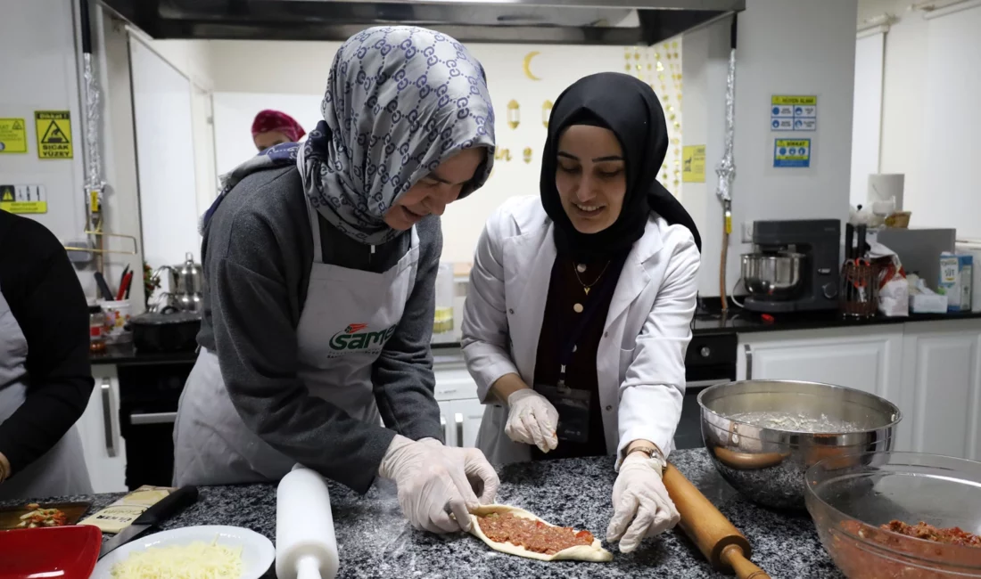 Sakarya Büyükşehir SAMEK mutfak atölyesinde düzenlenen özel etkinlikte, Ramazan ayının