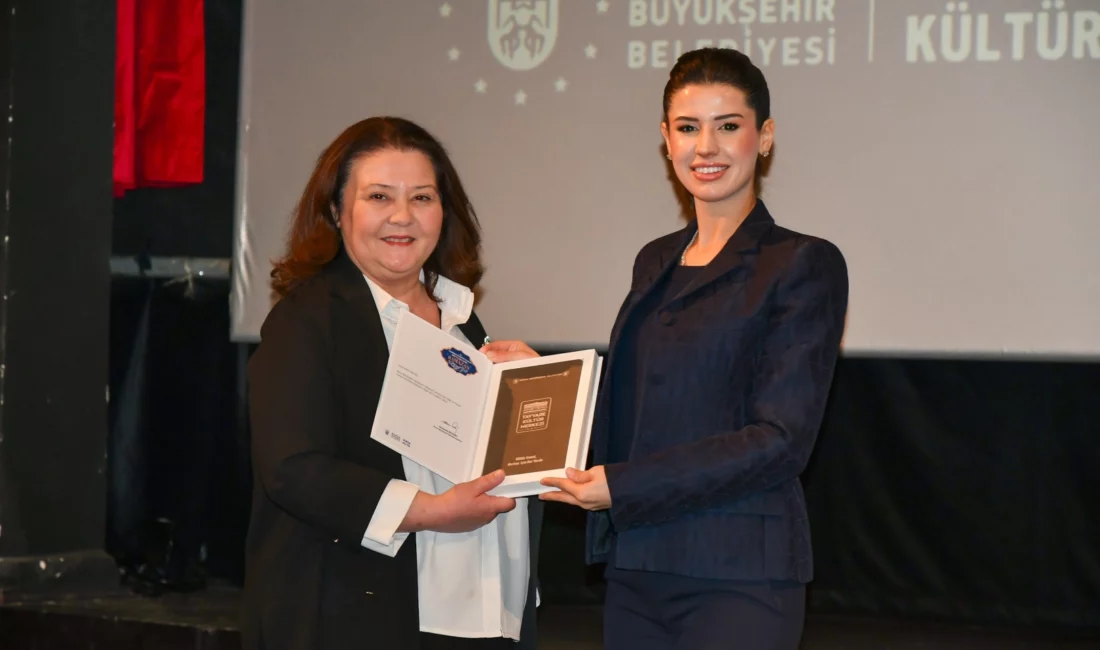 Bursa Büyükşehir Belediyesi tarafından Ramazan ayı etkinlikleri kapsamında düzenlenen söyleşide,