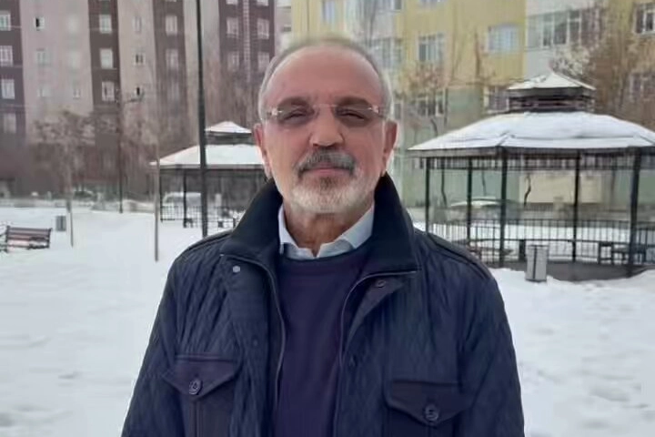 DEM Parti Ağrı Milletvekili Sırrı Sakık, Ramazan ayı kapsamında Ağrı’da