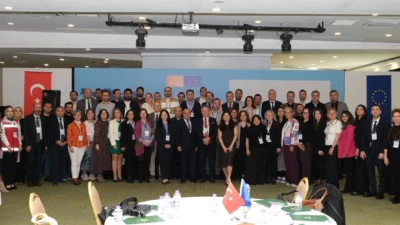 Manisa Büyükşehir Belediyesi’nin öncü rollerinden birini üstlendiği “Sivil Katılım Projesi”