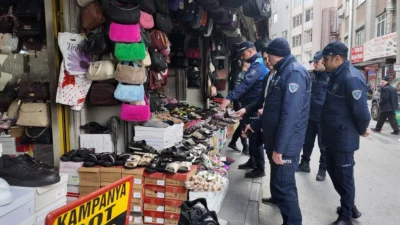 Kayseri Büyükşehir Belediyesi Zabıta Daire Başkanlığı ekipleri tarafından kentte vatandaşların