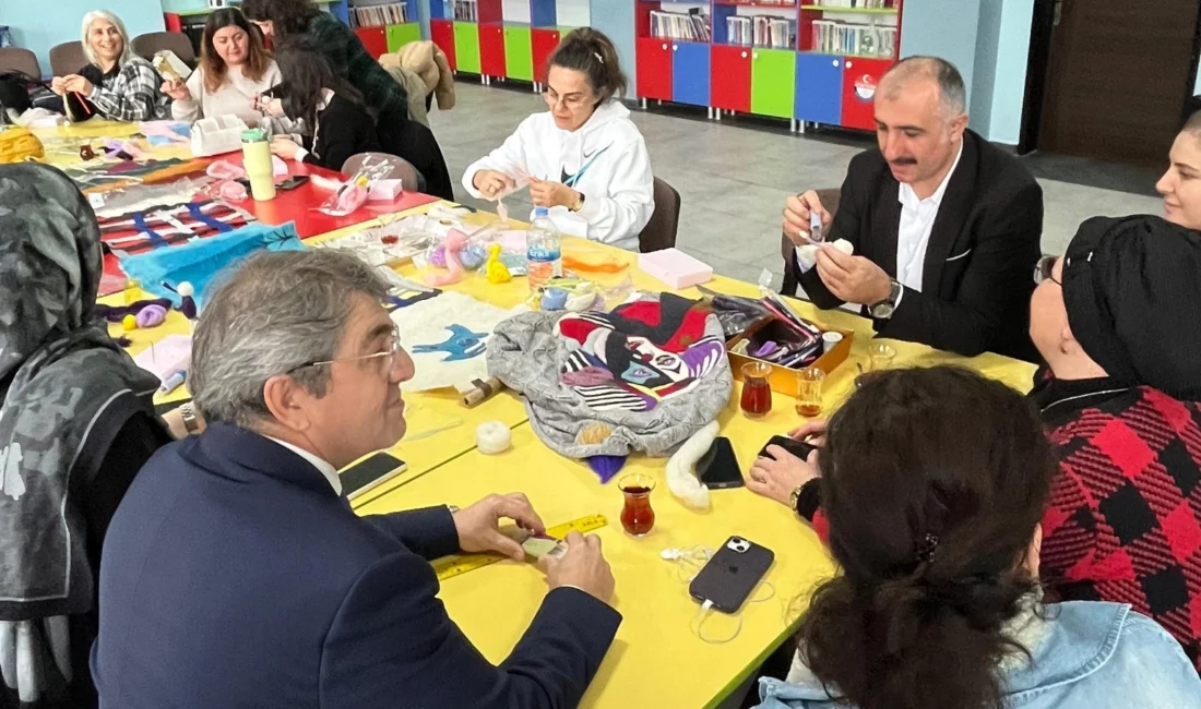 Mudanya Öğretmen Akademileri kapsamında düzenlenen “Geleneksel Sanatlar Keçe Atölyesi” etkinliği,