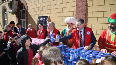 Trabzon Büyükşehir Belediye Başkanı Ahmet Metin Genç, Köprübaşı ilçesinde düzenlenen