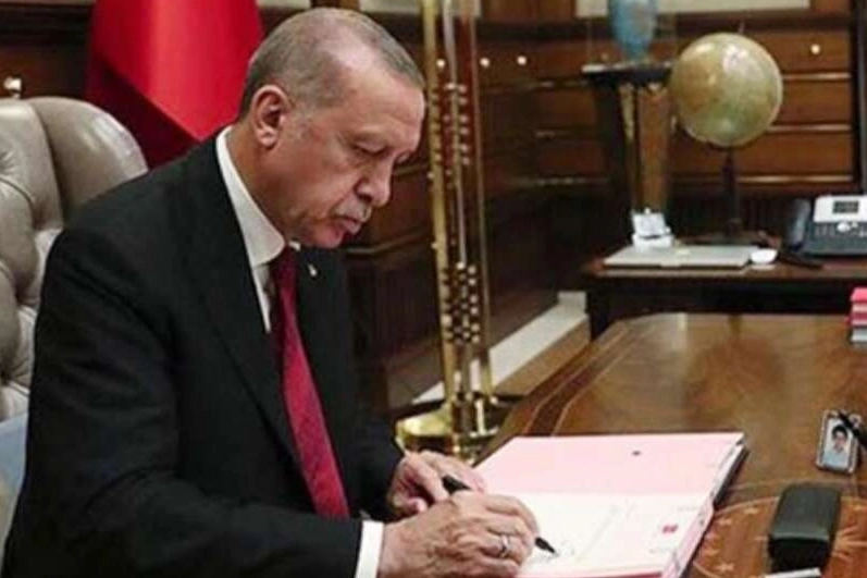 Cumhurbaşkanı Recep Tayyip Erdoğan imzasıyla yayımlanan kararnameyle İçişleri ve Adalet