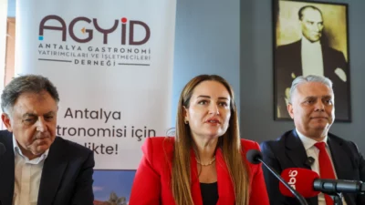Antalya Büyükşehir Belediyesi Başkan Vekili Büşra Özdemir, yeme-içme sektöründe hijyen