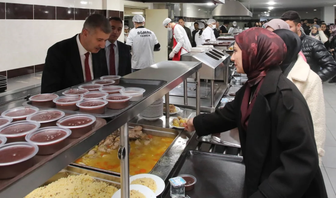 Ağrı İbrahim Çeçen Üniversitesi Rektörü Prof. Dr. İlhami Gülçin, merkezi