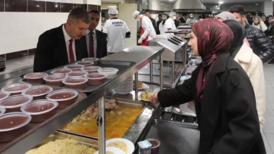 Ağrı İbrahim Çeçen Üniversitesi Rektörü Prof. Dr. İlhami Gülçin, merkezi