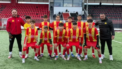 Ağrı Amatör Spor Kulüpleri Federasyonu tarafından düzenlenen U.14 Ligi’nde şampiyonluk