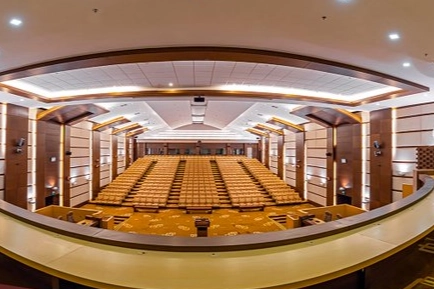 Anayasa Mahkemesi, duruşma düzenini bozduğu gerekçesiyle verilen disiplin hapsi kararına