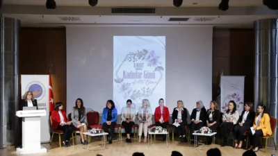 Antalya Büyükşehir Belediyesinin ev sahipliğinde Türk Üniversiteli Kadınlar Derneği ile