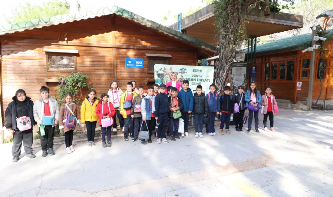 Antalya Büyükşehir Belediyesi, Antalya Doğal Yaşam Parkı’nda çocukları ağırladı. Çocuklar,