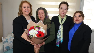 Artvin Valisi Turan Ergün ve eşi Hülya Ergün, 8 Mart