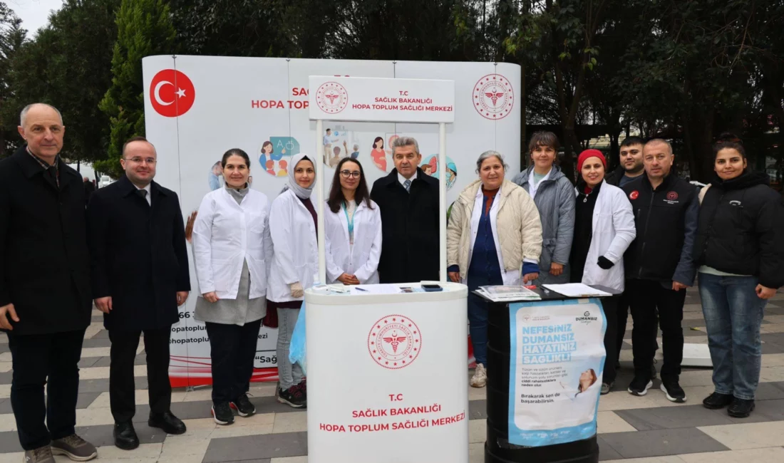 Artvin Valisi Turan Ergün, Yeşilay Haftası kapsamında Hopa’da yürütülen farkındalık