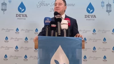 DEVA Partisi Genel Başkanı Ali Babacan, Bursa’da partisinin düzenlediği iftar