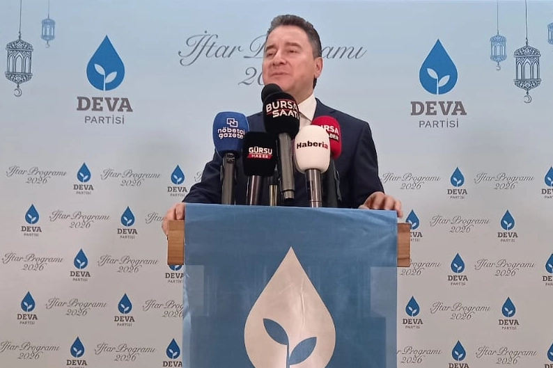 DEVA Partisi Genel Başkanı Ali Babacan, Bursa’da partisinin düzenlediği iftar