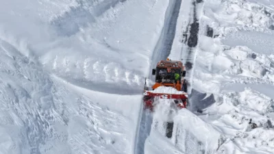 Van Büyükşehir Belediyesi, Türkiye’nin en soğuk ilçesi olan Çaldıran’da Mart