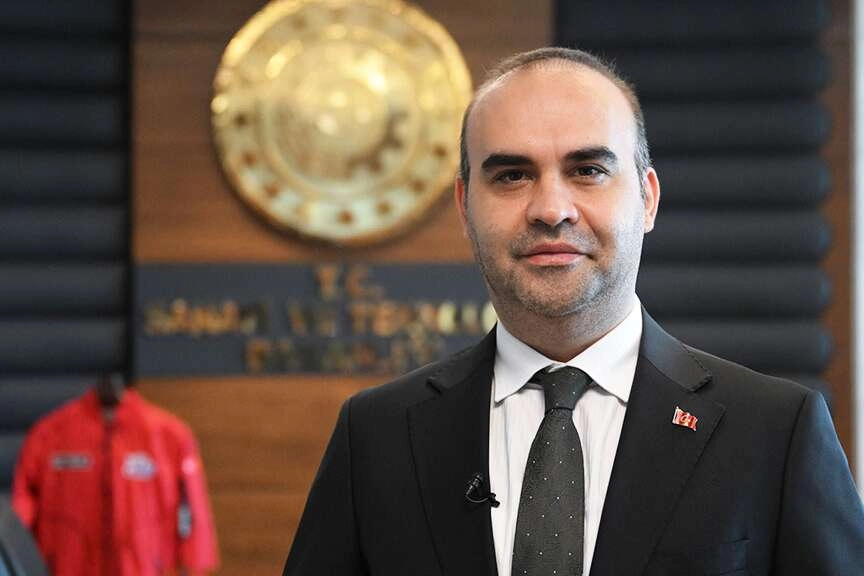 Sanayi ve Teknoloji Bakanı Mehmet Fatih Kacır, 77’nci Uluslararası Uzay