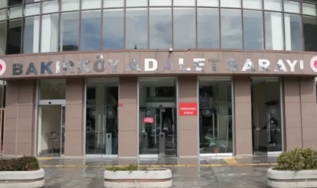 İstanbul 40. Ağır Ceza Mahkemesi duruşmalarında çekilen görüntüleri sosyal medyada