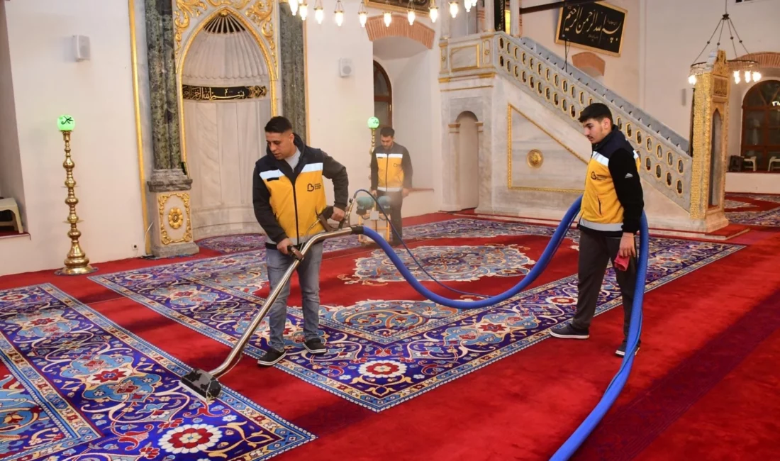 Balıkesir Büyükşehir Belediyesi, yaklaşan Ramazan Bayramı arifesinde il genelinde temizlik