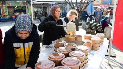 Balıkesir Büyükşehir Belediyesinin Ramazan boyunca tüm ilçelerde gerçekleştirdiği iftar programının