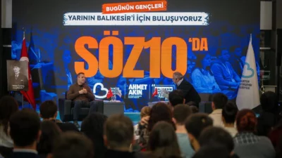 Balıkesir Büyükşehir Belediye Başkanı Ahmet Akın, SÖZ10’da programında gençlerle bir