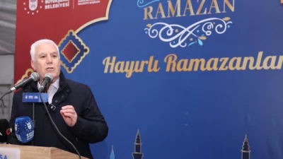 Bursa Büyükşehir Belediyesi’nin Mustafakemalpaşa’da düzenlediği iftar programında konuşan Başkan Mustafa