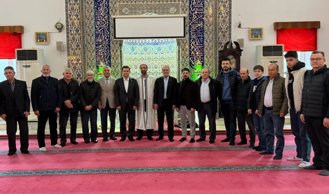 Osmangazi Belediye Başkanı Erkan Aydın, Ramazan Bayramı’nı vatandaşlarla birlikte karşılayarak