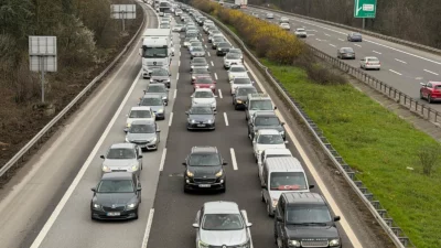 Bayram dönüşü trafiği Anadolu Otoyolu’nda yoğunluk oluşturdu.