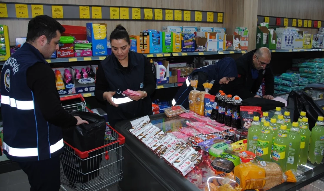 Şanlıurfa Büyükşehir Zabıtası, Ramazan Bayramı öncesi marketlerde ve şeker, çikolata,