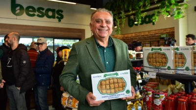 Bursa Büyükşehir Belediyesi iştiraklerinden BESAŞ'ın hijyenik koşullarda ürettiği cevizli tereyağlı