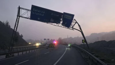 Bilecik’in Pazaryeri ilçesinde meydana gelen trafik kazası, dikkatsizliğin nelere yol