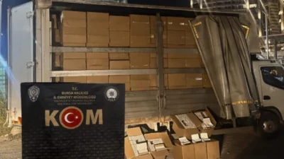 Bursa’da polis ekiplerinin düzenlediği operasyonda 3 milyon adet kaçak makaron