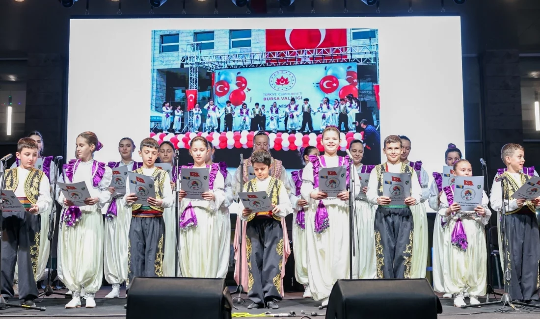 Bursa'da Nilüfer Ramazan Sokağı etkinlikleri kapsamında düzenlenen Bosna gecesinde, Balkan