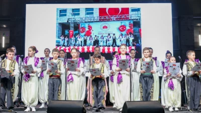 Bursa'da Nilüfer Ramazan Sokağı etkinlikleri kapsamında düzenlenen Bosna gecesinde, Balkan