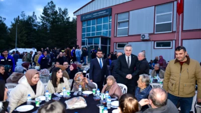 Ramazan ayını 17 ilçede düzenlenen iftar programlarıyla şenlendiren Bursa Büyükşehir
